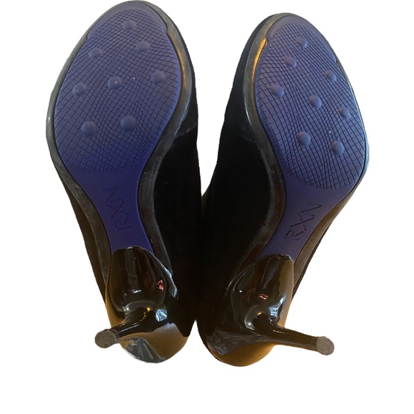 Kenneth Cole reaction suede Joni arc heeled booties - Picture 7 of 14